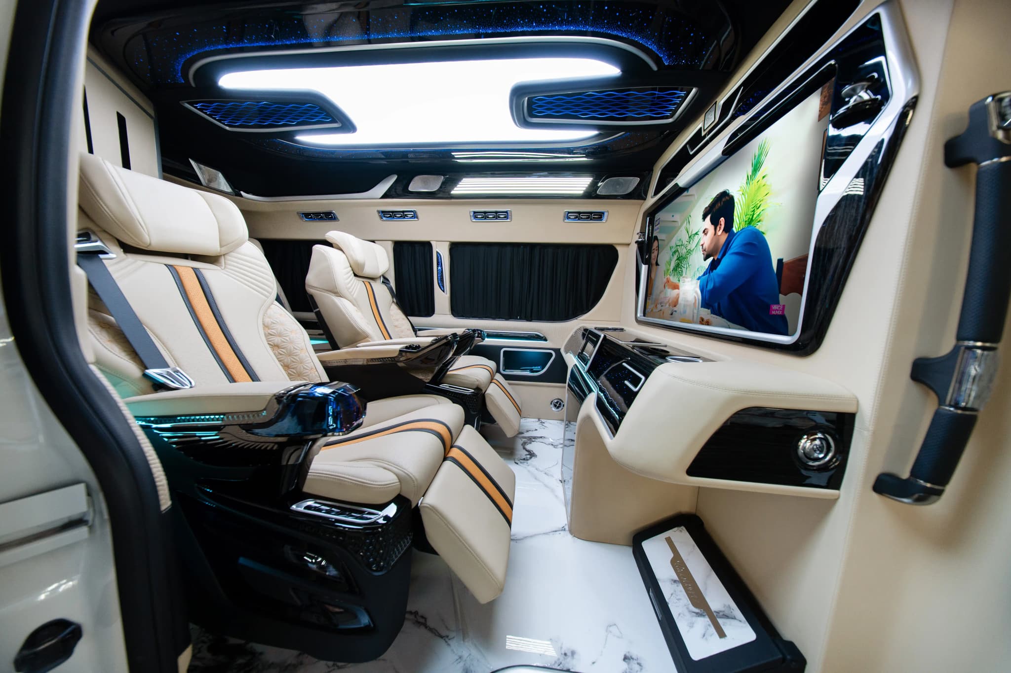 hiace interior modification