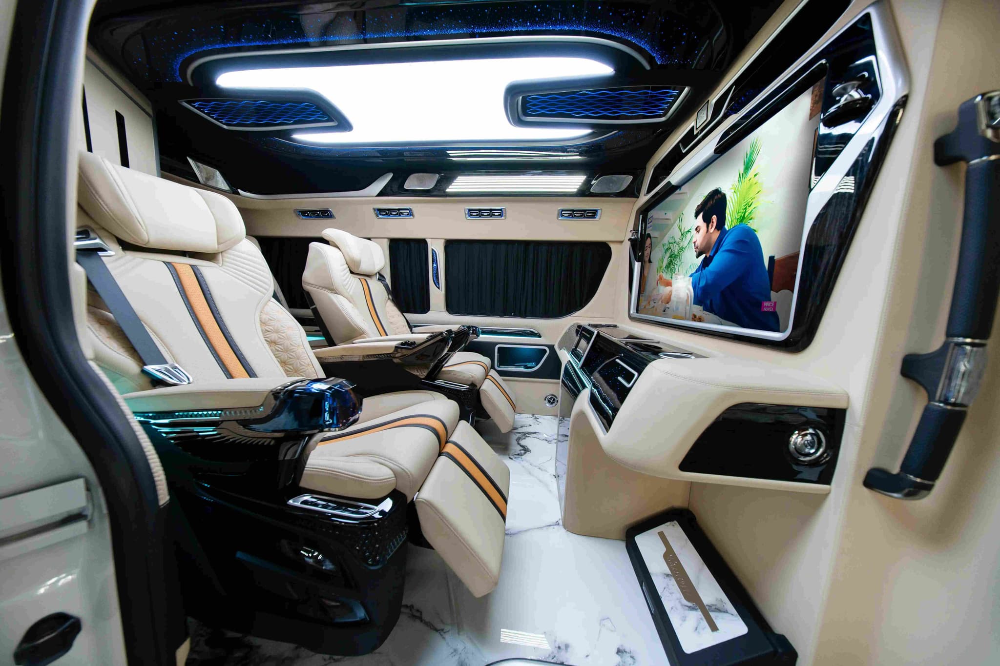 hiace interior modification