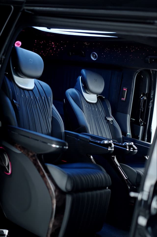 Barugzai Prado VIP Rear Seats Setup