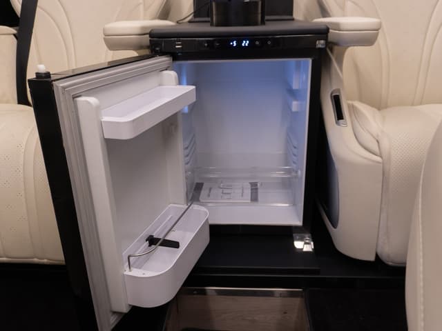 Barugzai Prado VIP Rear Seats Setup