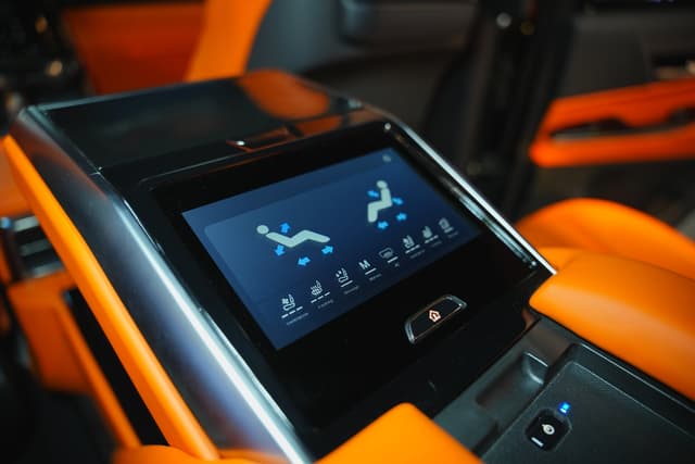Barugzai Prado VIP Rear Seats Setup