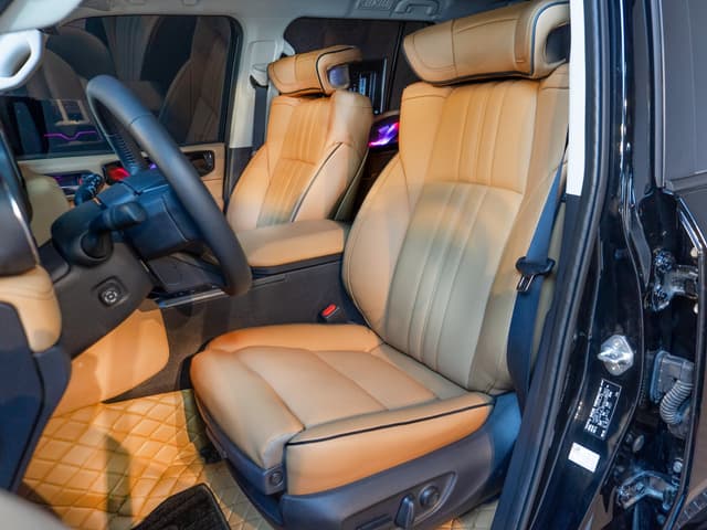 Barugzai Prado VIP Rear Seats Setup