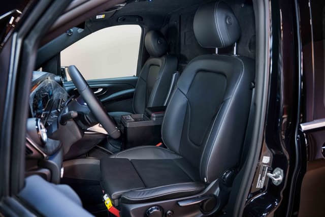 Barugzai Prado VIP Rear Seats Setup