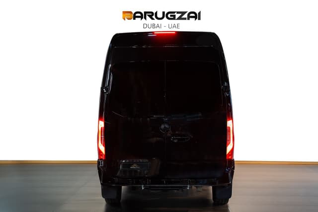 Barugzai Prado VIP Rear Seats Setup