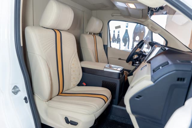 Barugzai Prado VIP Rear Seats Setup