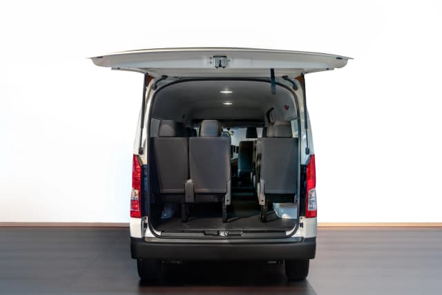 Barugzai Prado VIP Rear Seats Setup
