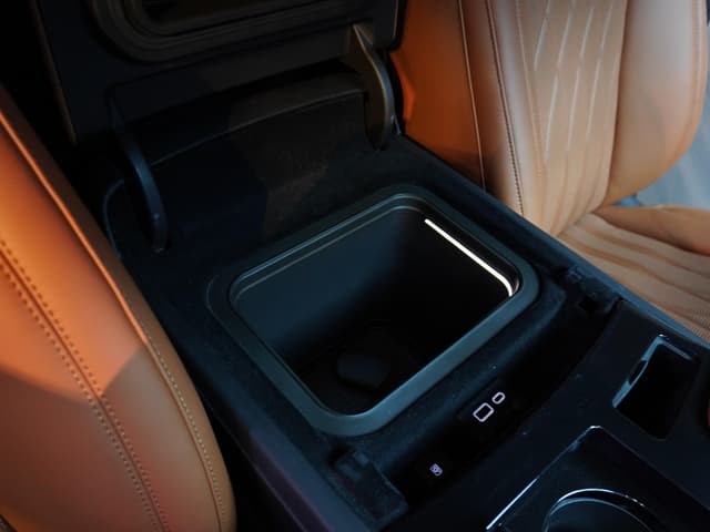 Barugzai Prado VIP Rear Seats Setup