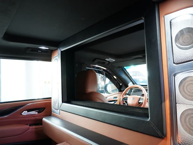 Barugzai Prado VIP Rear Seats Setup
