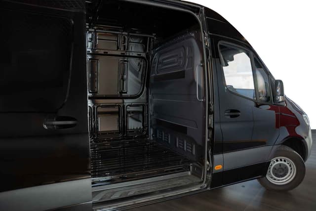 Barugzai Prado VIP Rear Seats Setup